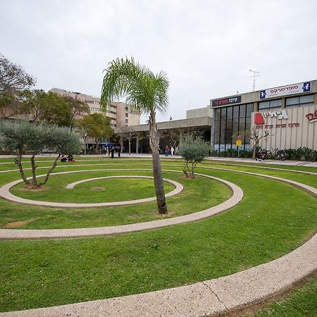 Apropo Hotel Ramat Gan Bagian luar foto