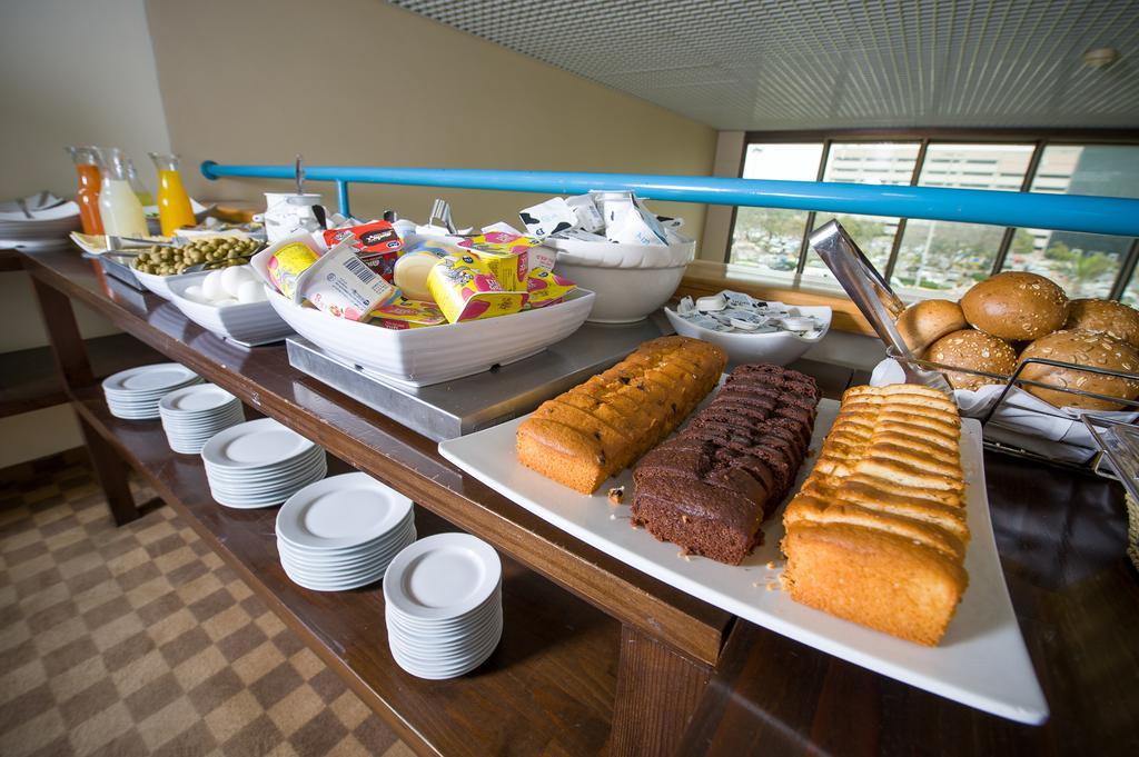 Apropo Hotel Ramat Gan Bagian luar foto