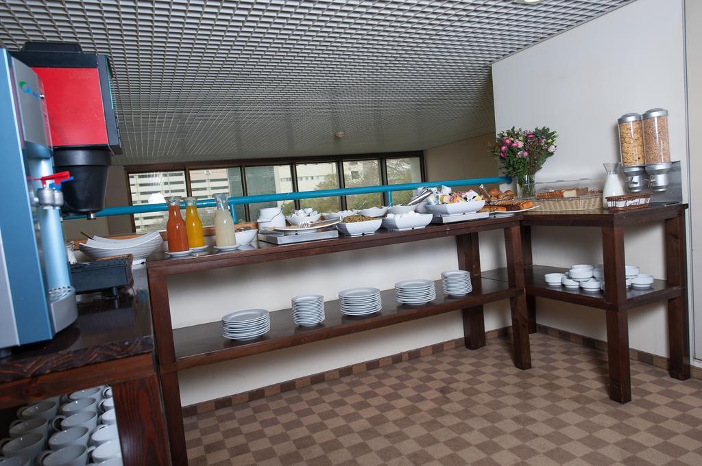 Apropo Hotel Ramat Gan Bagian luar foto