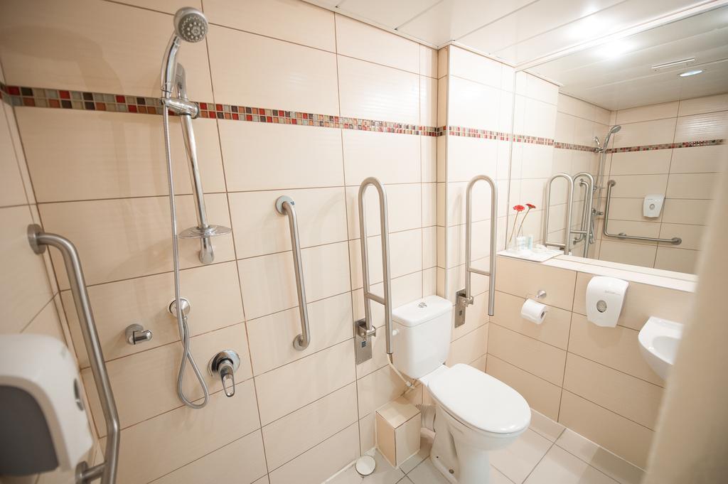 Apropo Hotel Ramat Gan Bagian luar foto