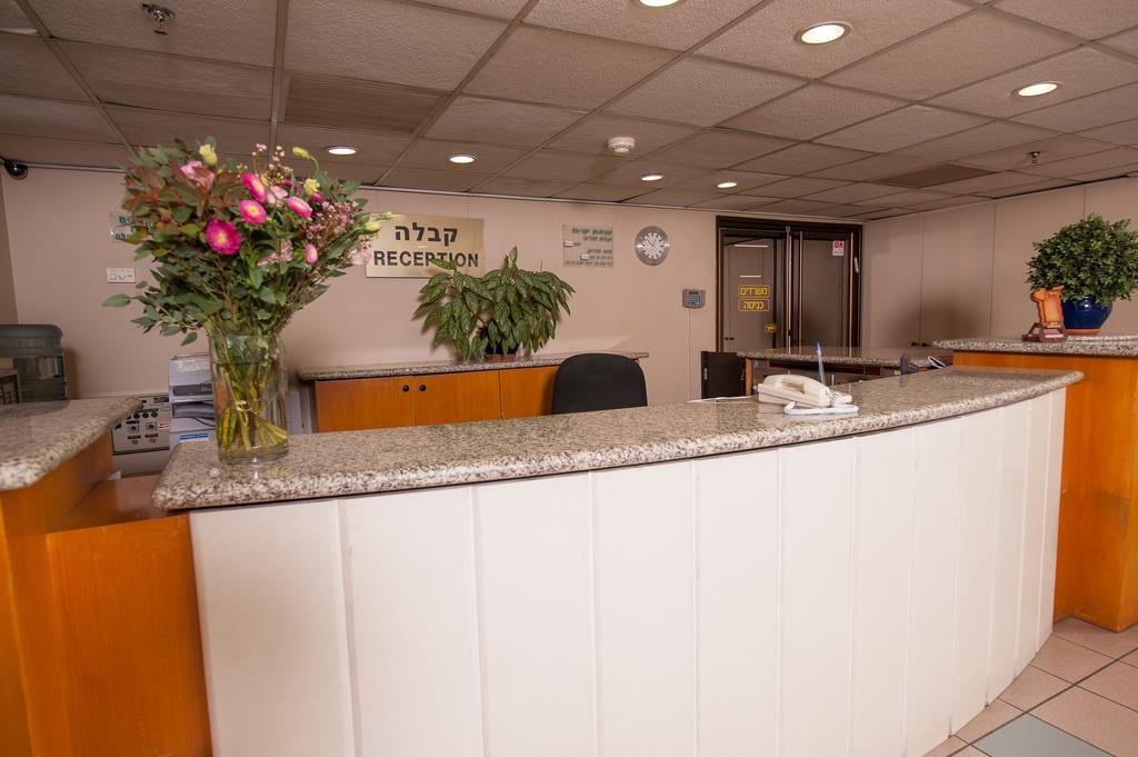 Apropo Hotel Ramat Gan Bagian luar foto