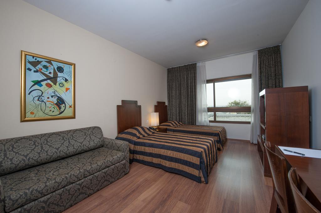 Apropo Hotel Ramat Gan Ruang foto
