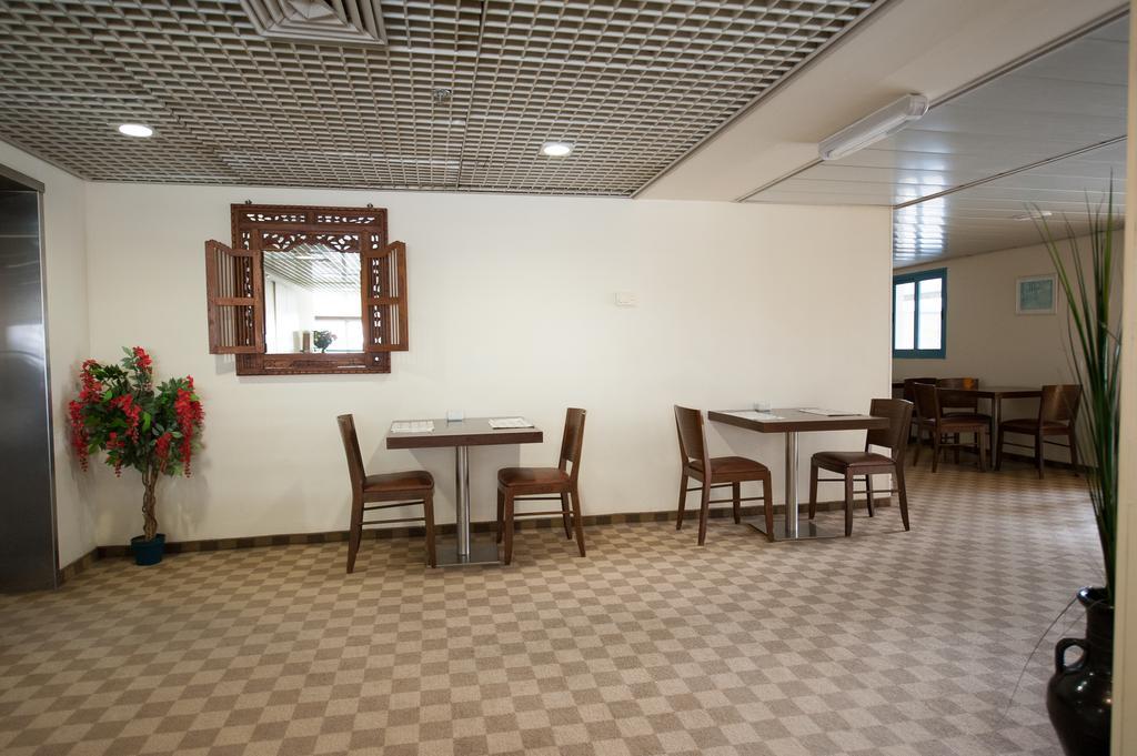 Apropo Hotel Ramat Gan Bagian luar foto